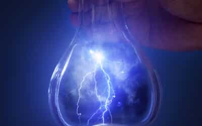 5 Tips for Trying To Catch Lightning in a Bottle on Facebook